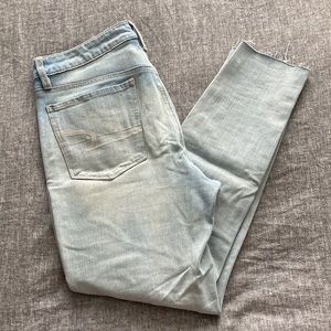 American Eagle Hi-Rise Jegging